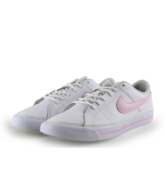 Nike Sneaker