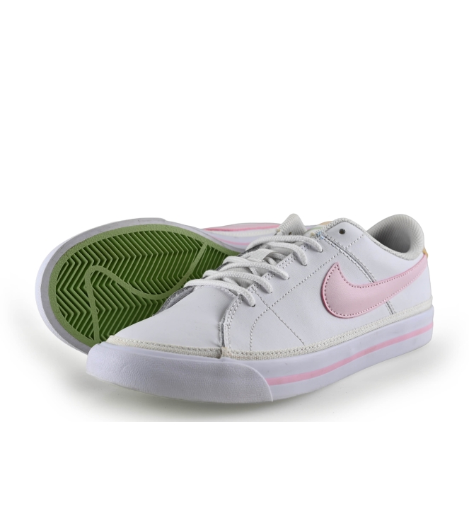 Nike Sneaker