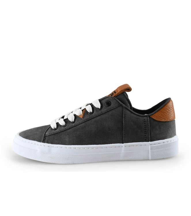 Hub Sneaker