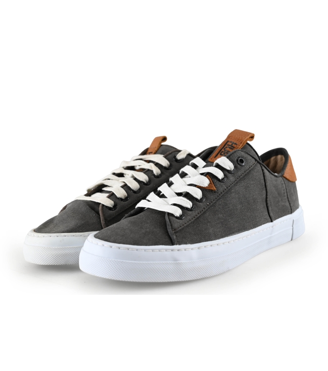 Hub Sneaker