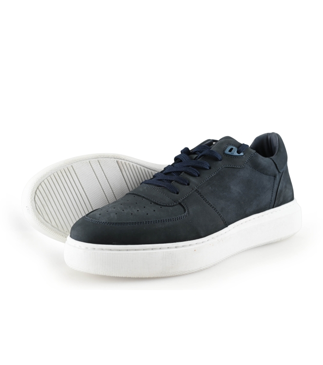 Manfield Sneaker