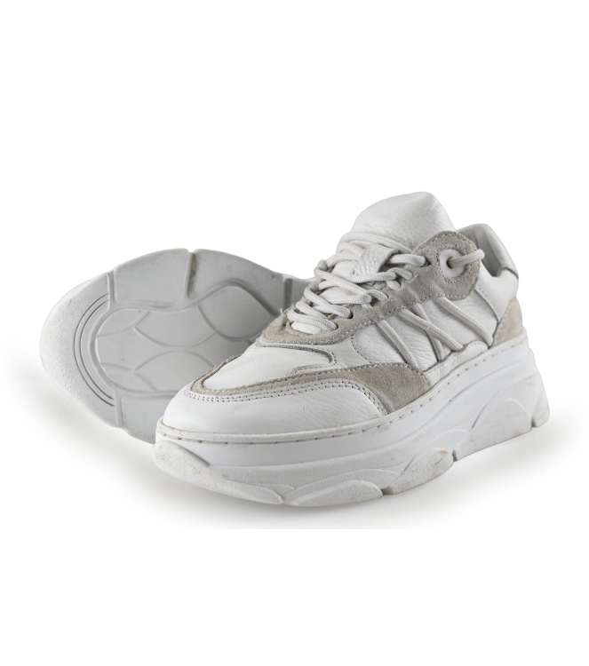 Omoda Sneaker