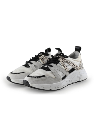 Wysh Sneaker