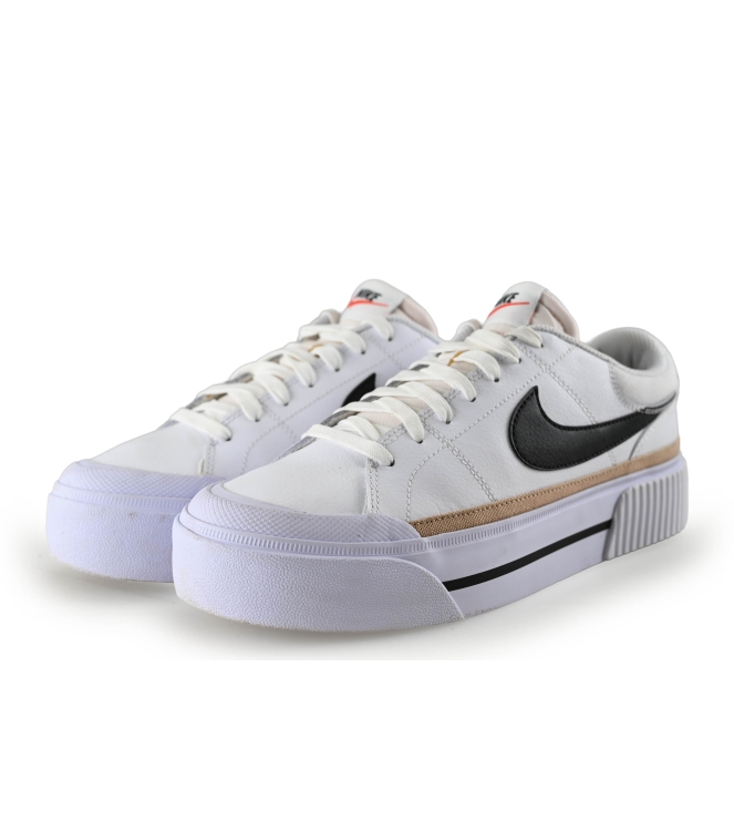 Nike Sneaker