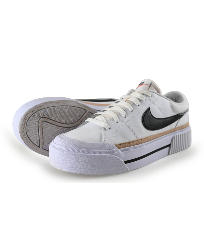 Nike Sneaker