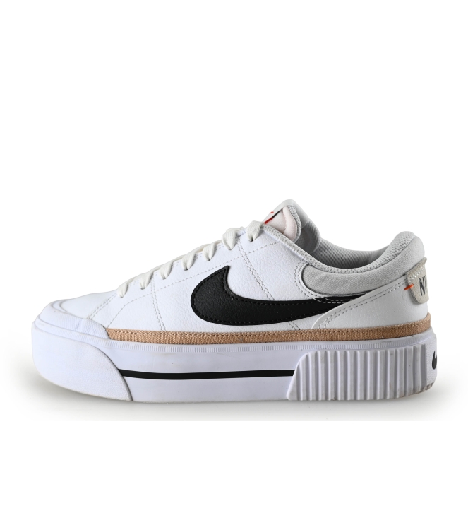 Nike Sneaker