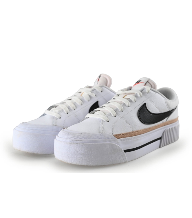 Nike Sneaker