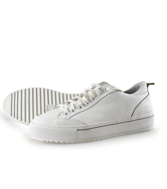 Rehab Sneaker