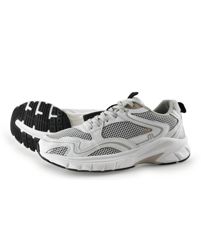 Maruti Sneaker