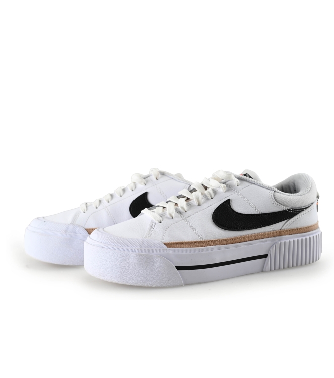 Nike Sneaker