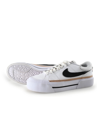 Nike Sneaker
