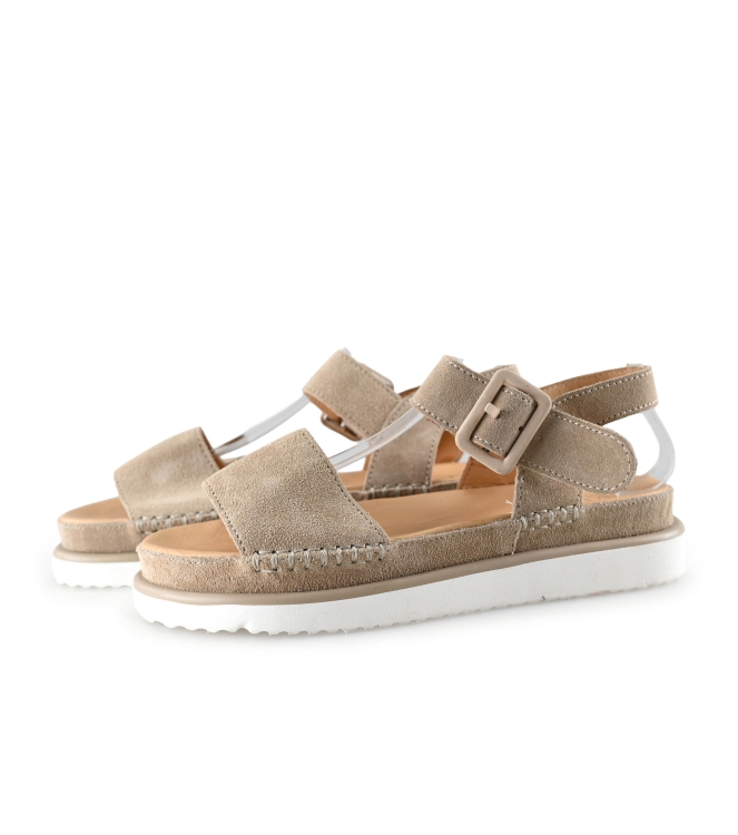Ayana Sandalen