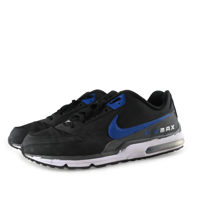 Nike Sneaker