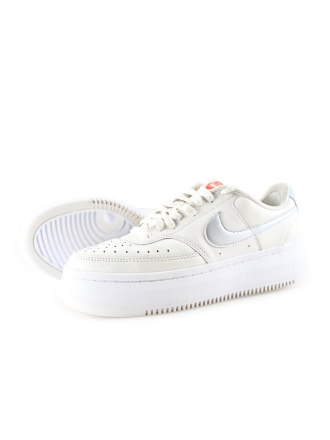 Nike Sneaker