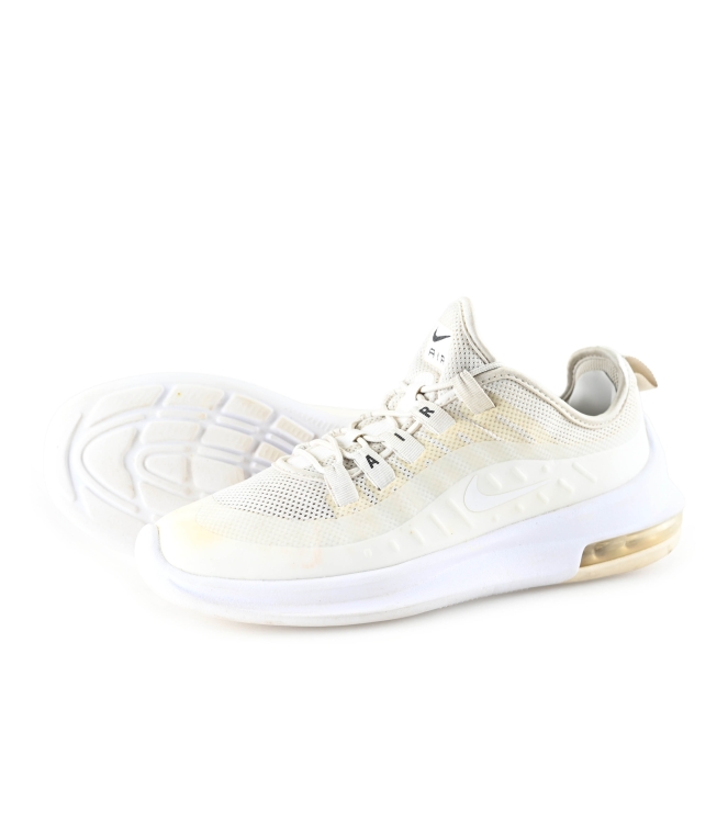 Nike Sneaker