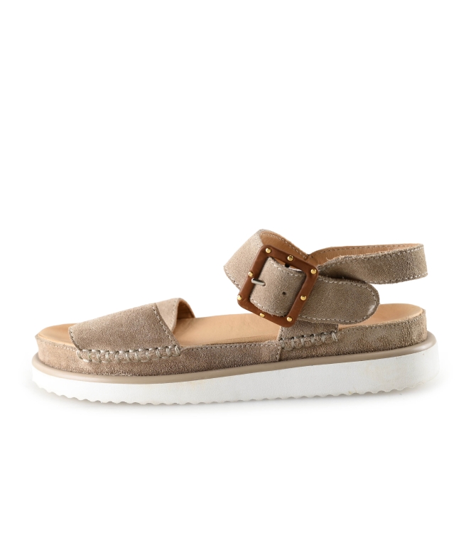 Ayana Sandalen