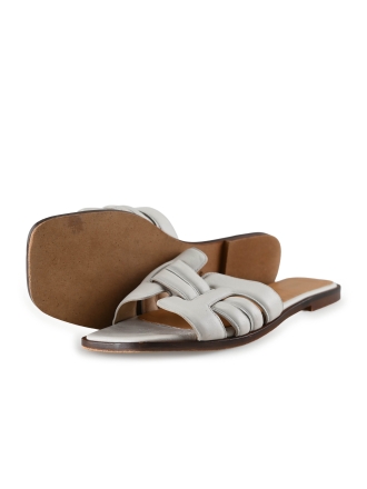 Notre-V Flip-Flops