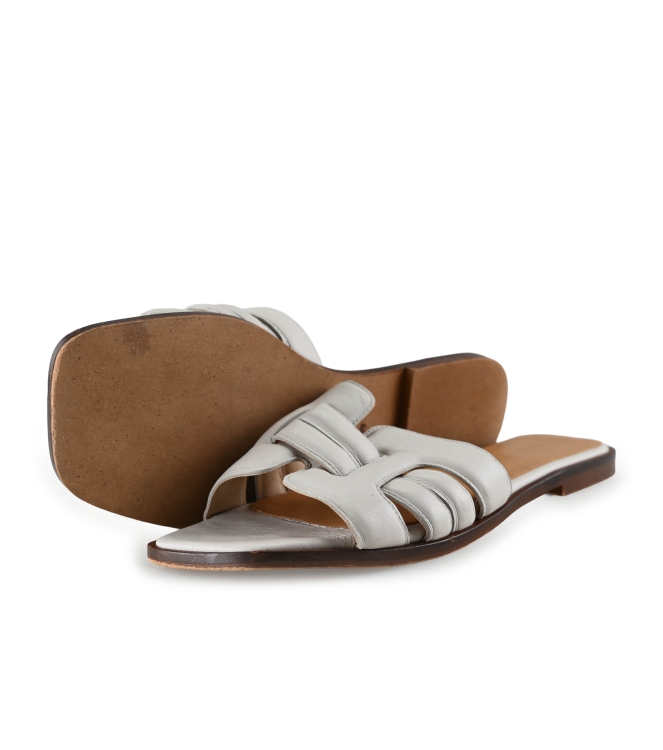 Notre-V Flip-Flops