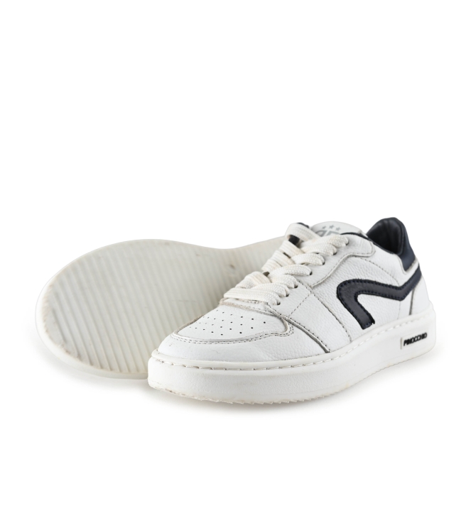 Pinocchio Sneaker