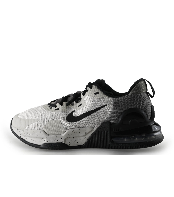 Nike Sneaker