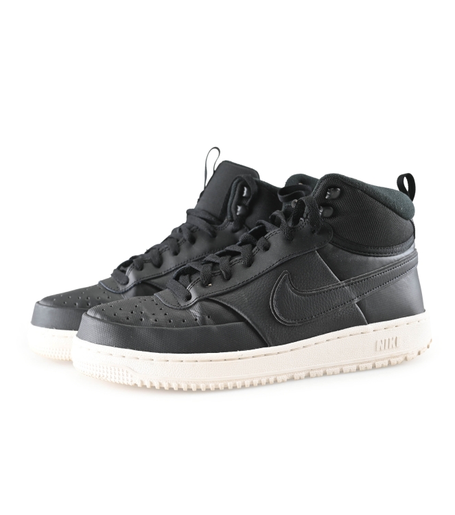 Nike Sneaker