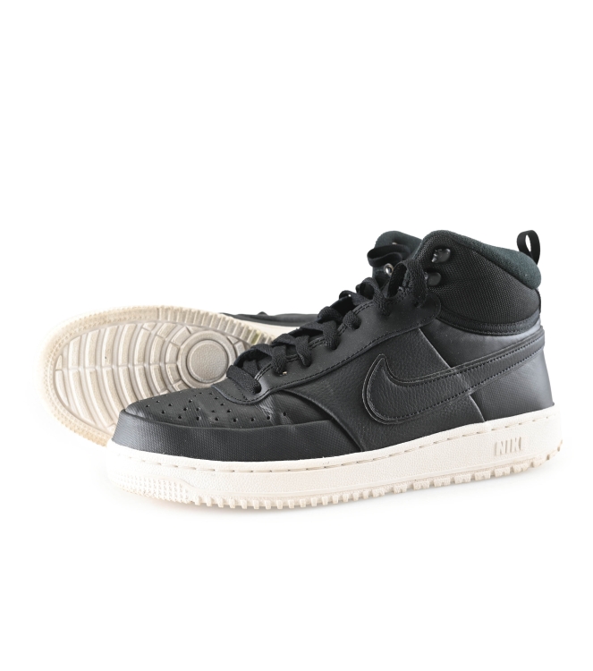 Nike Sneaker