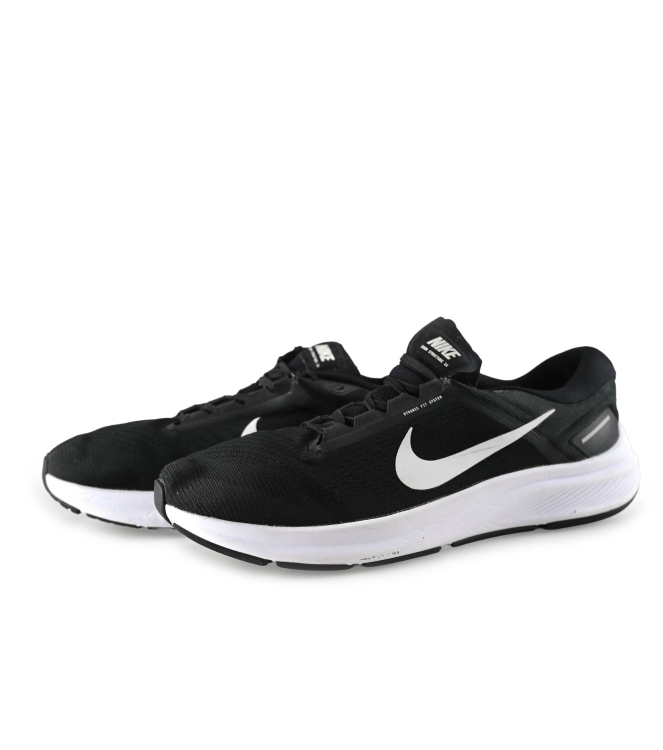 Nike Sneaker