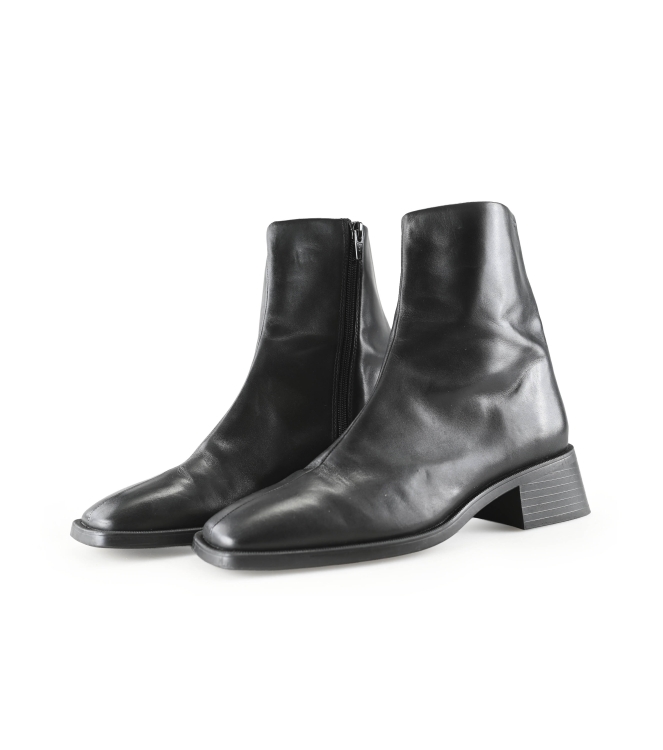 Vagabond Boots