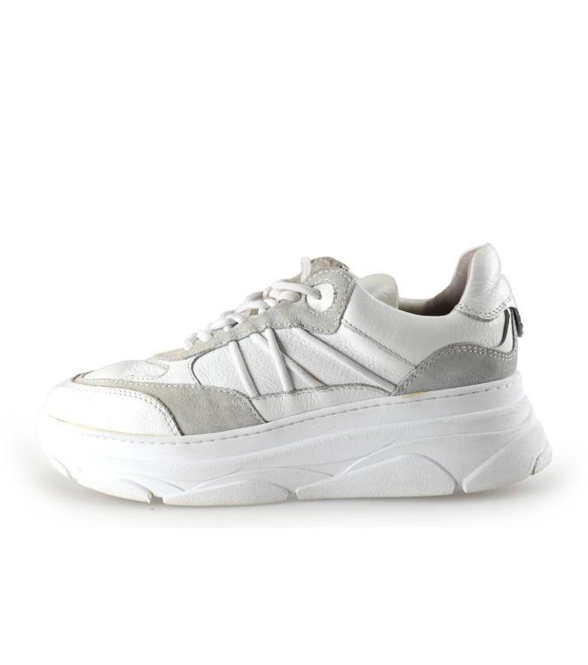 Omoda Sneaker