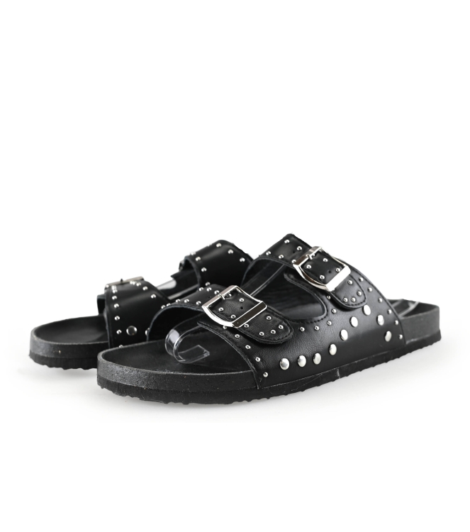 Ann Rocks Flip-Flops