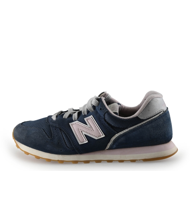 New Balance Sneaker