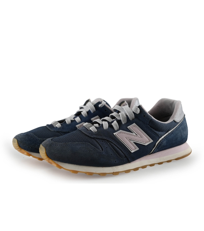 New Balance Sneaker