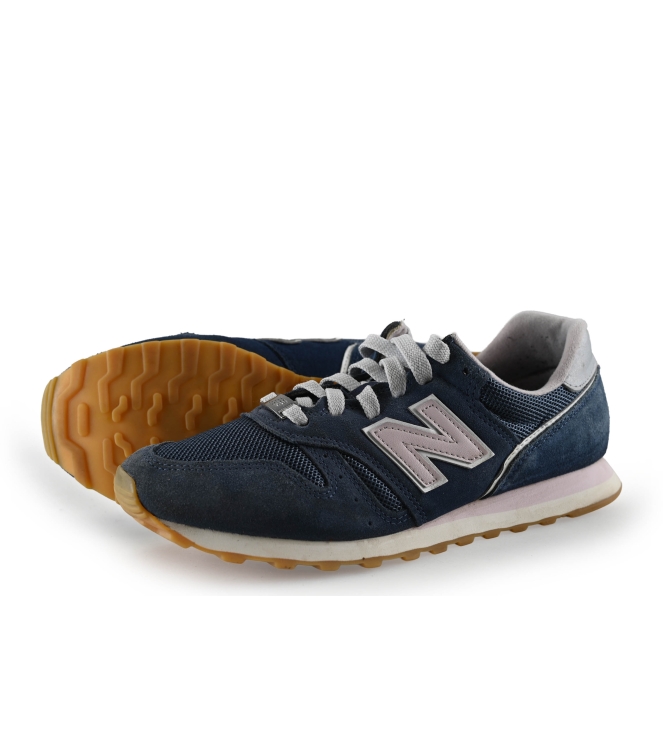 New Balance Sneaker