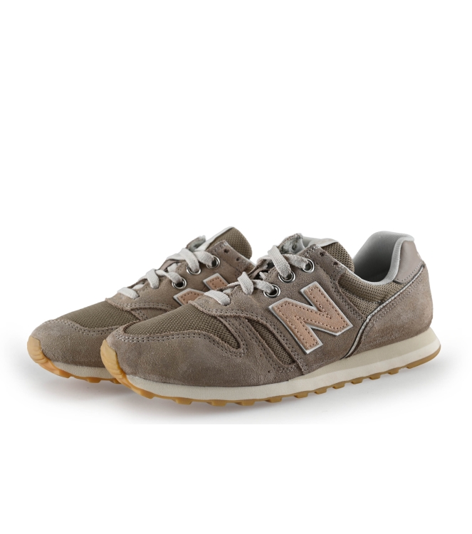 New Balance Sneaker