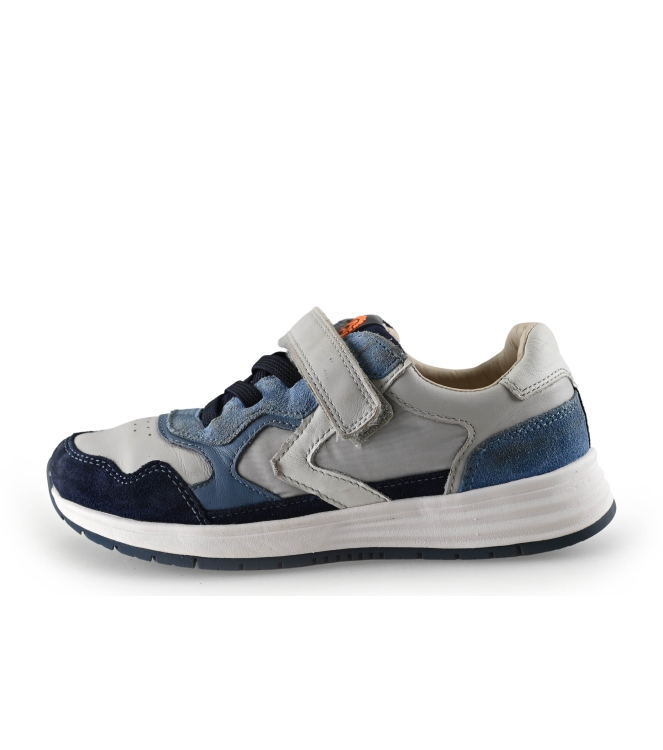 Stones And Bones Sneaker