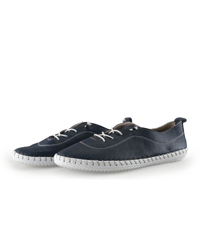 Cosmos Comfort Sneaker