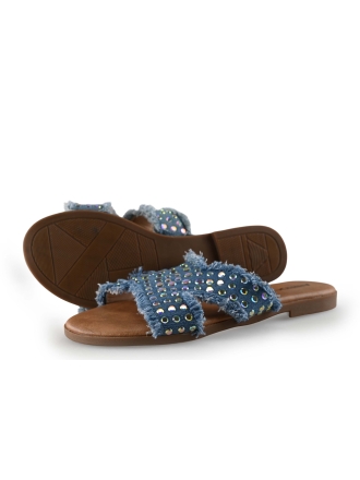 Ann Rocks Flip-Flops