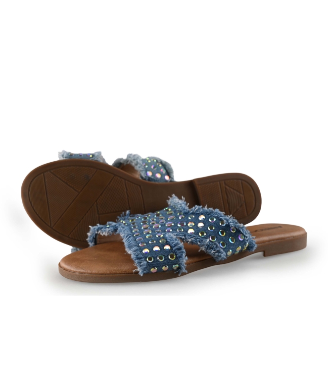 Ann Rocks Flip-Flops