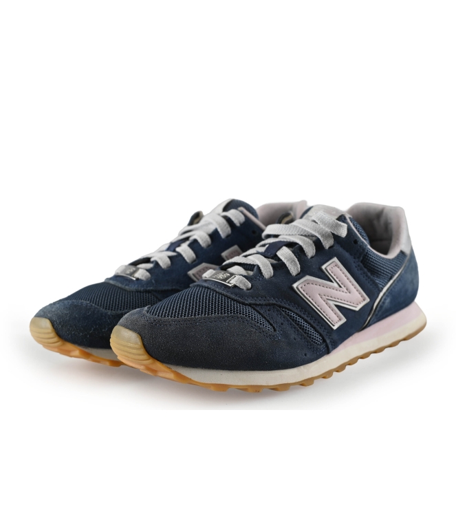 New Balance Sneaker