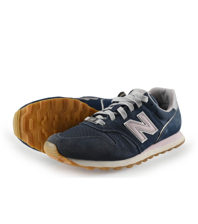 New Balance Sneaker