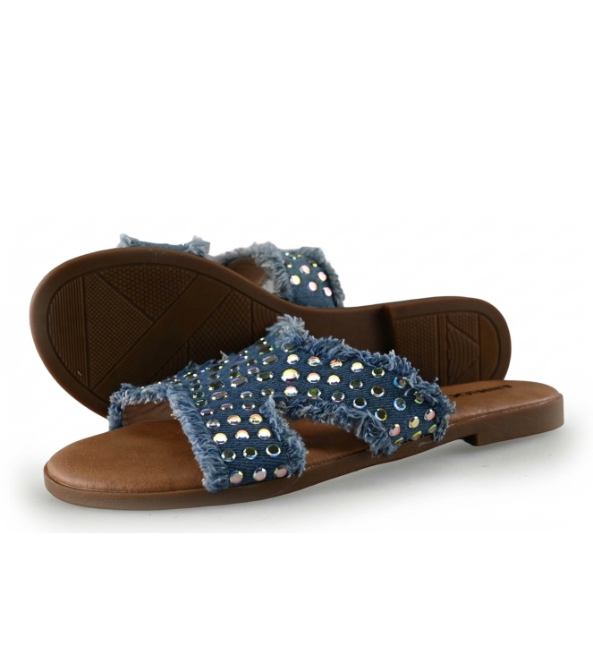 Ann Rocks Flip-Flops