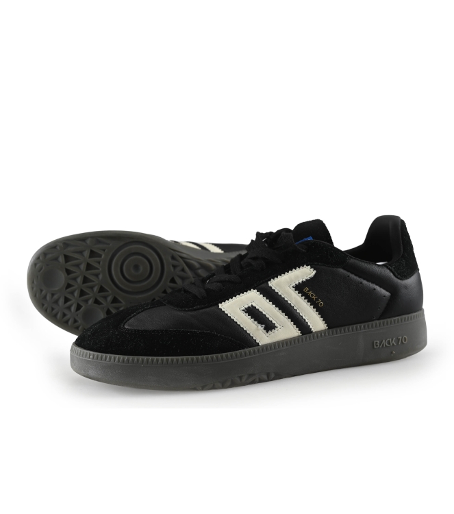 Back 70 Sneaker