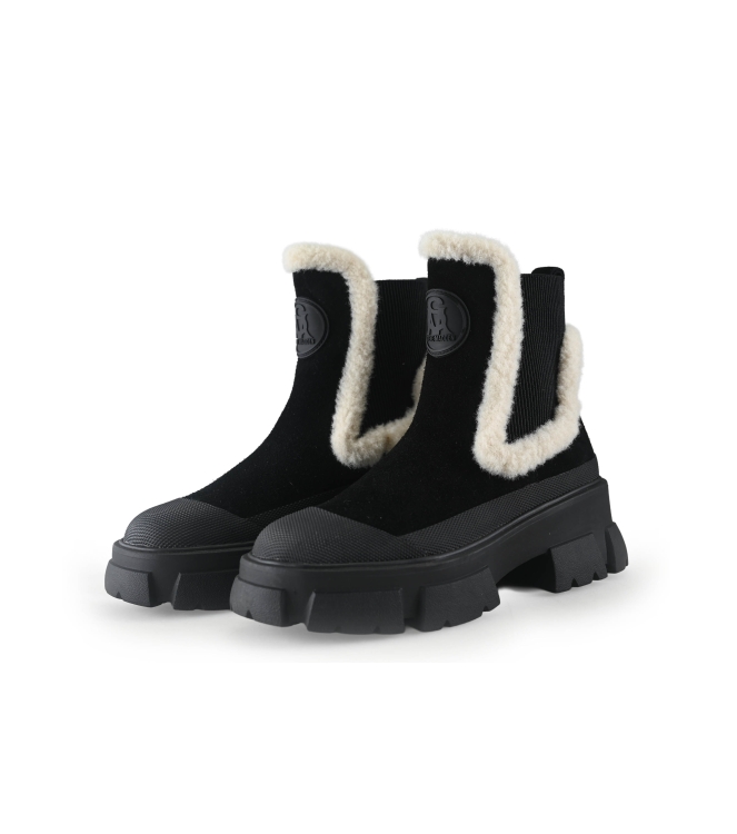 Steve Madden Chelsea boots