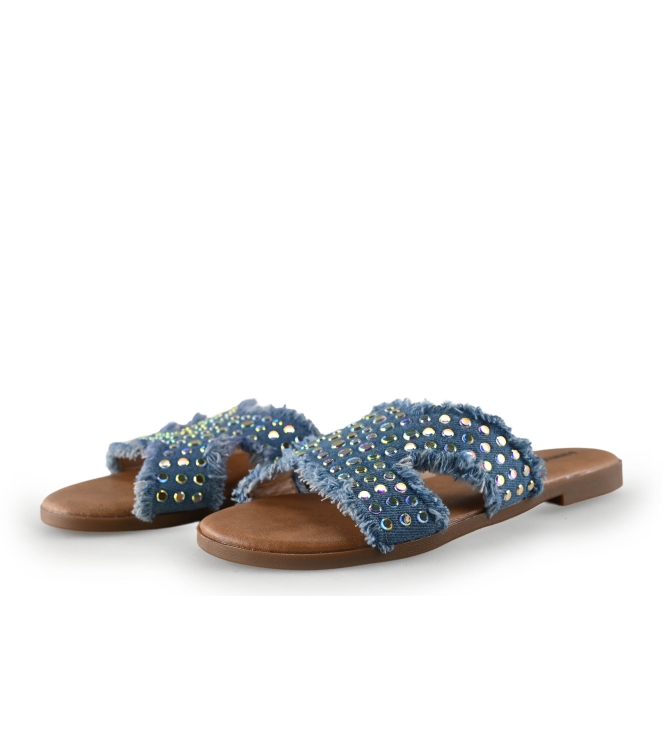 Ann Rocks Flip-Flops