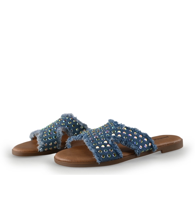 Ann Rocks Flip-Flops