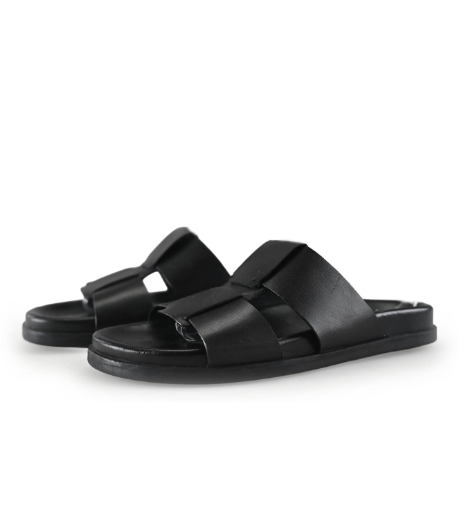 Manfield Flip-Flops