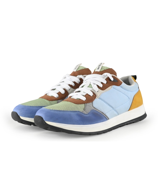 Vertice Sneaker