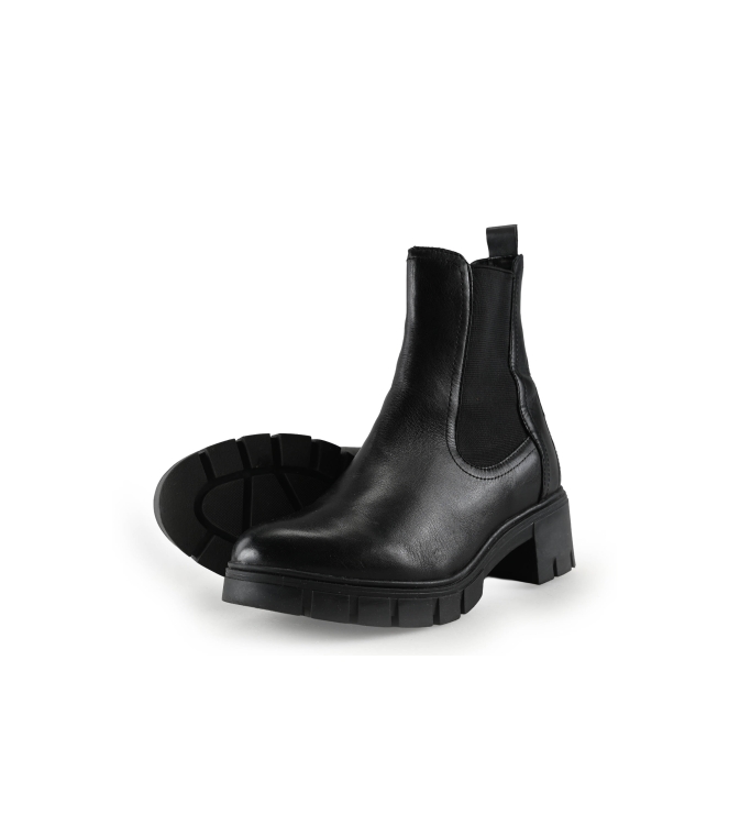 Nelson Chelsea boots