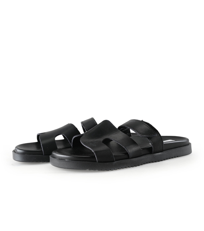 Steve Madden Flip-Flops