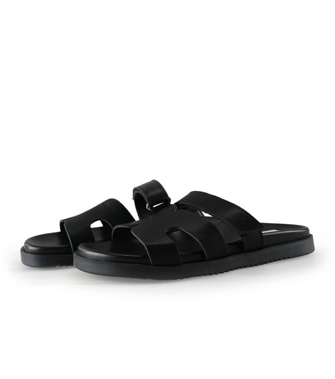 Steve Madden Flip-Flops
